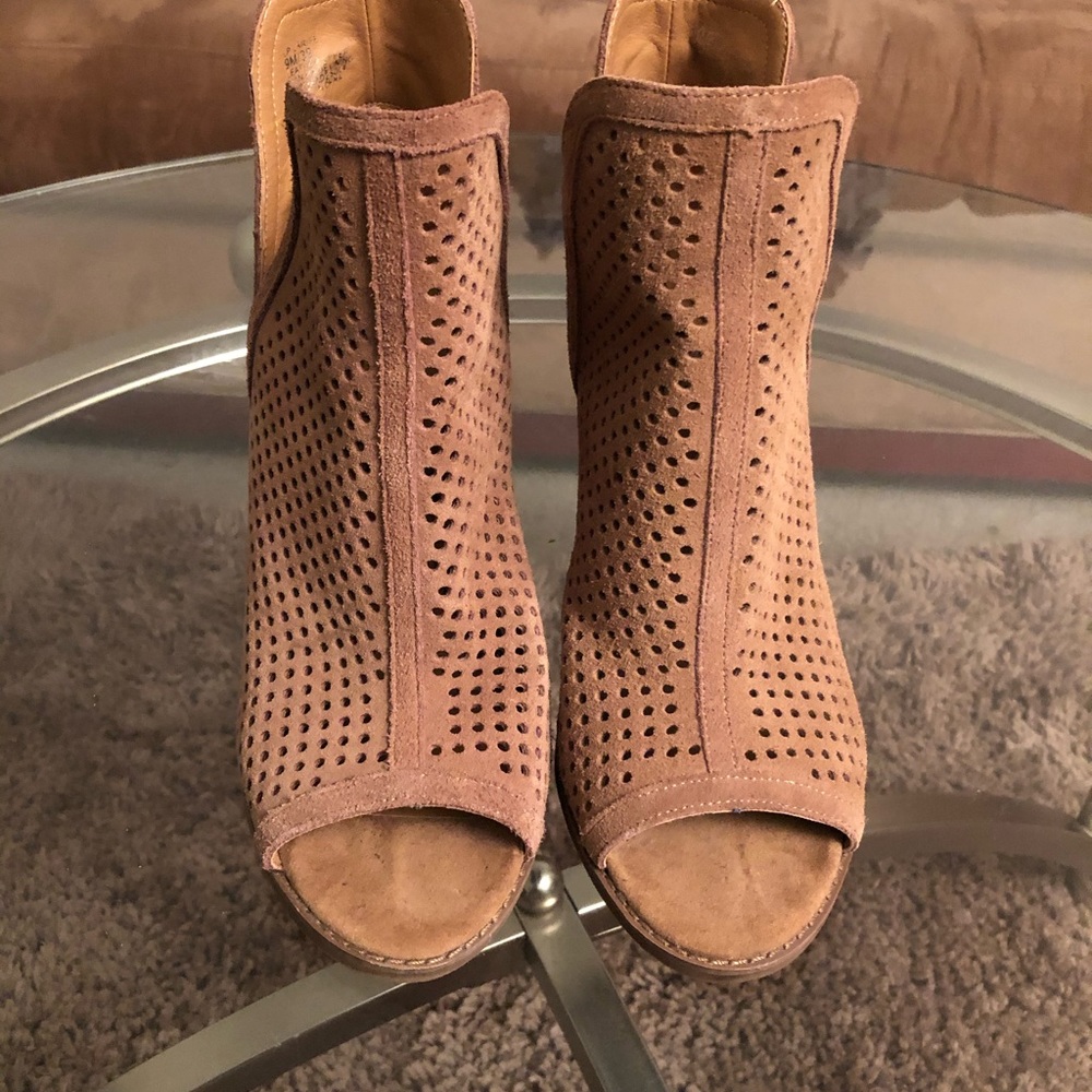 Peep-Toe Boots